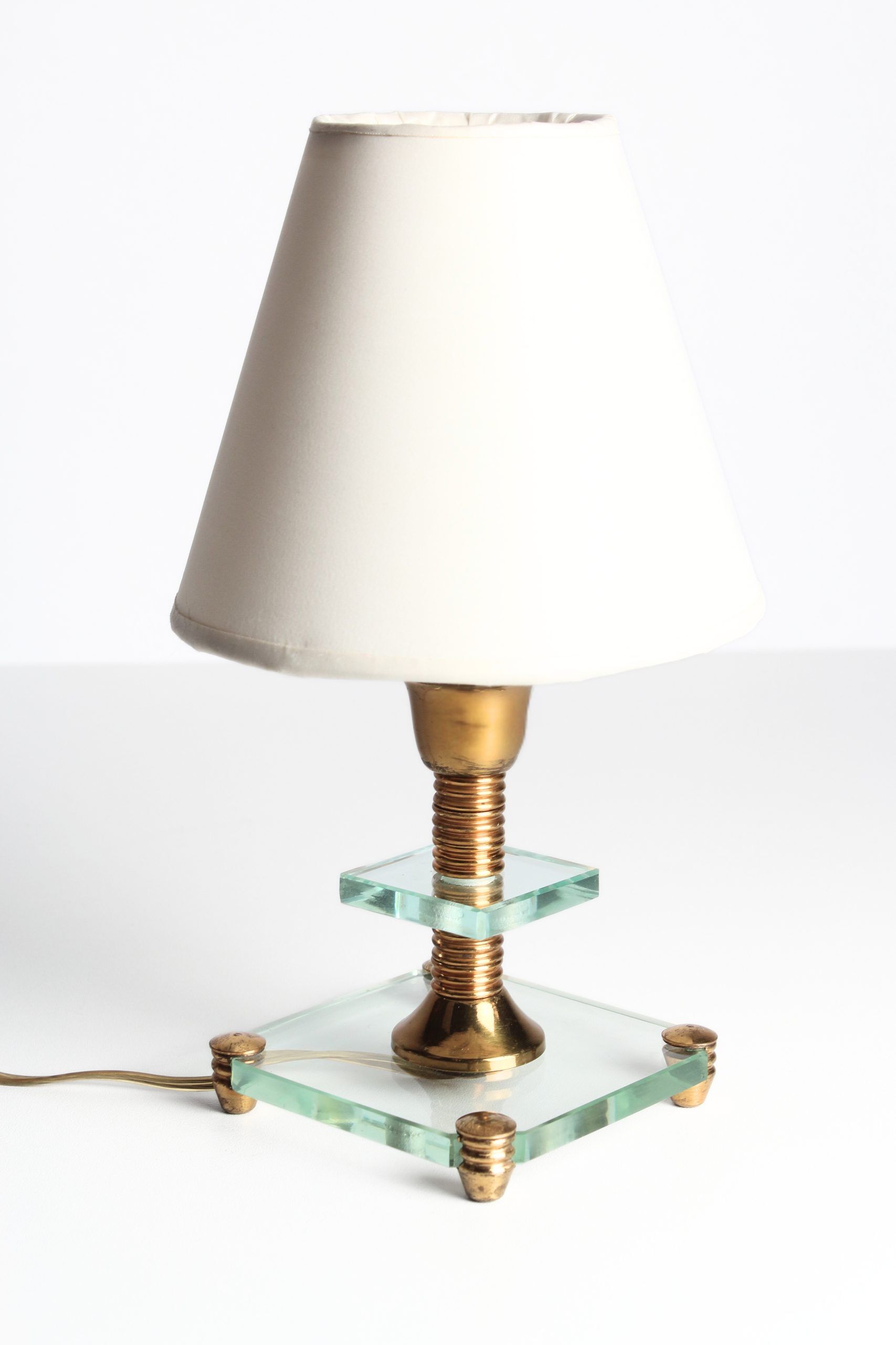 Small table lamp, in the style of Pietro Chiesa for Fontana Arte.