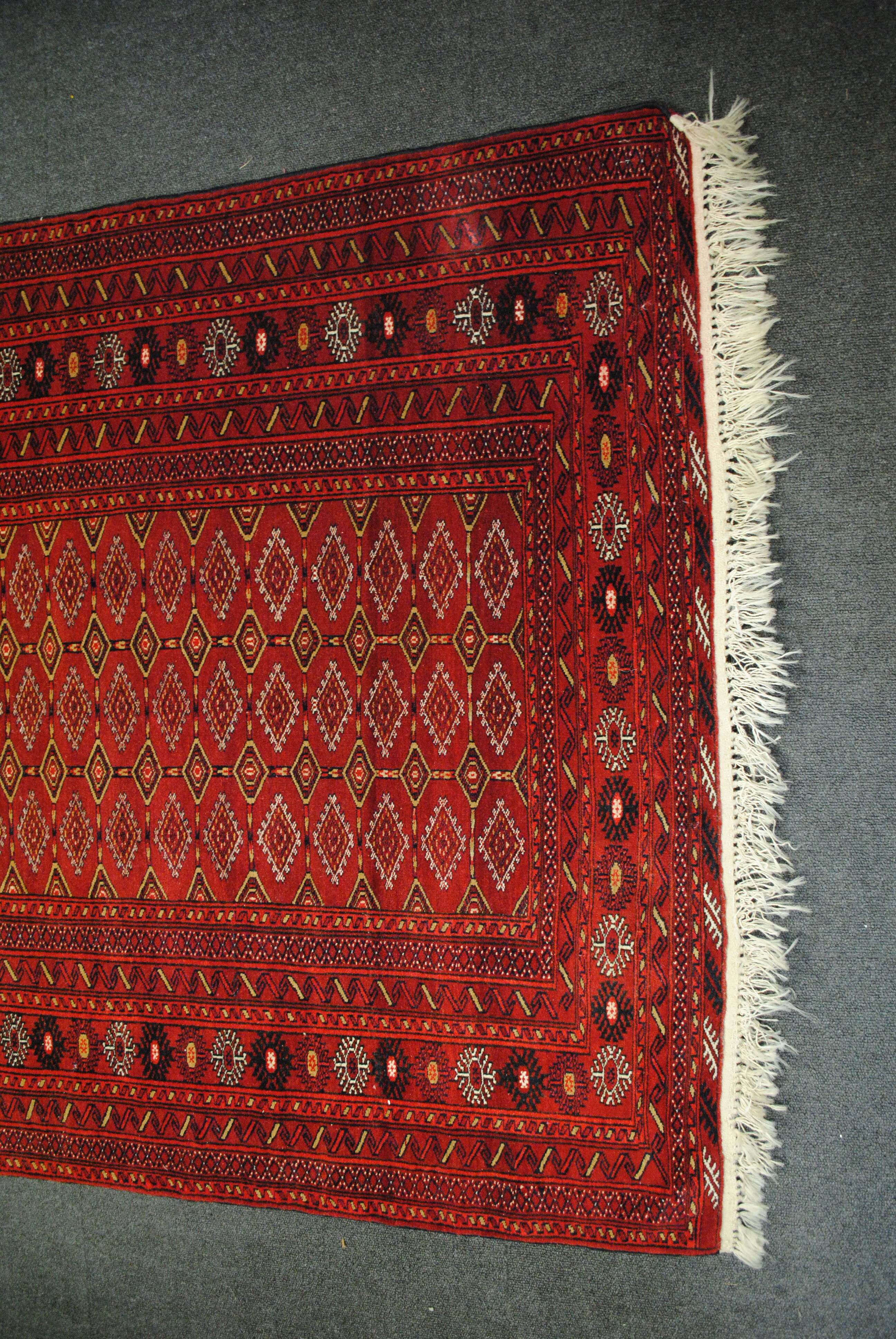 Authentic Persian rugs, knotted hand of extreme finesse by the tribe of the torkaman 162x110cm