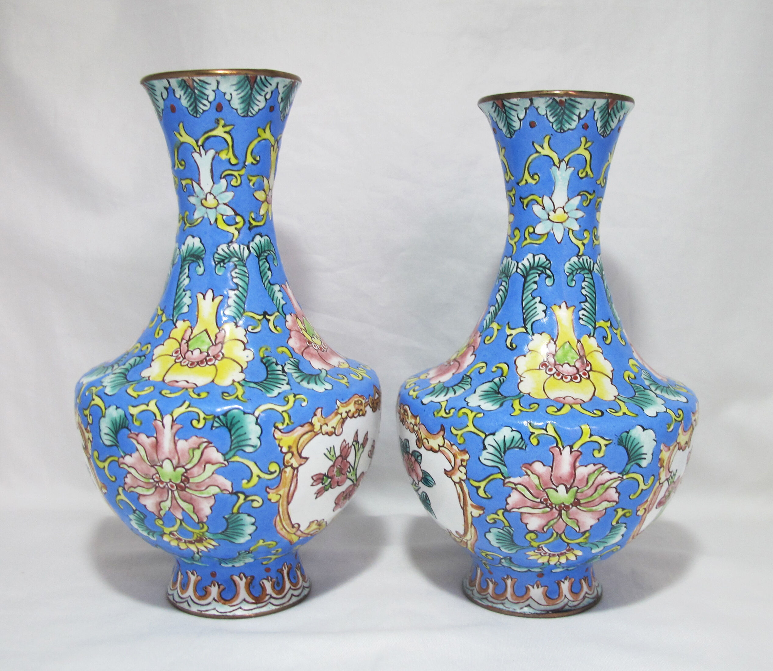 Pair of Chinese vases in enamelled bronze