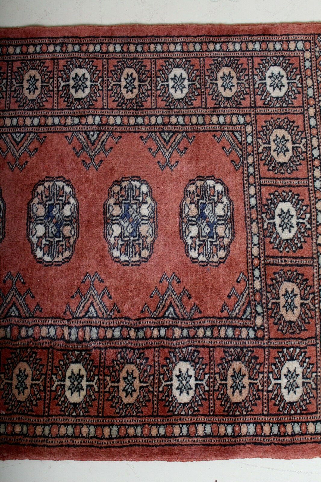 Vintage wool and fringe rug with Turkman design Tekke 103x65cm
