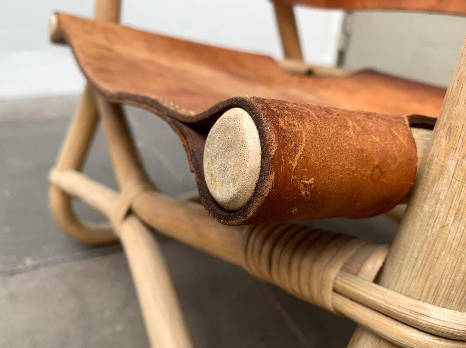 Mid-century safari lounge chair in bamboo and Danish leather, 1960s.