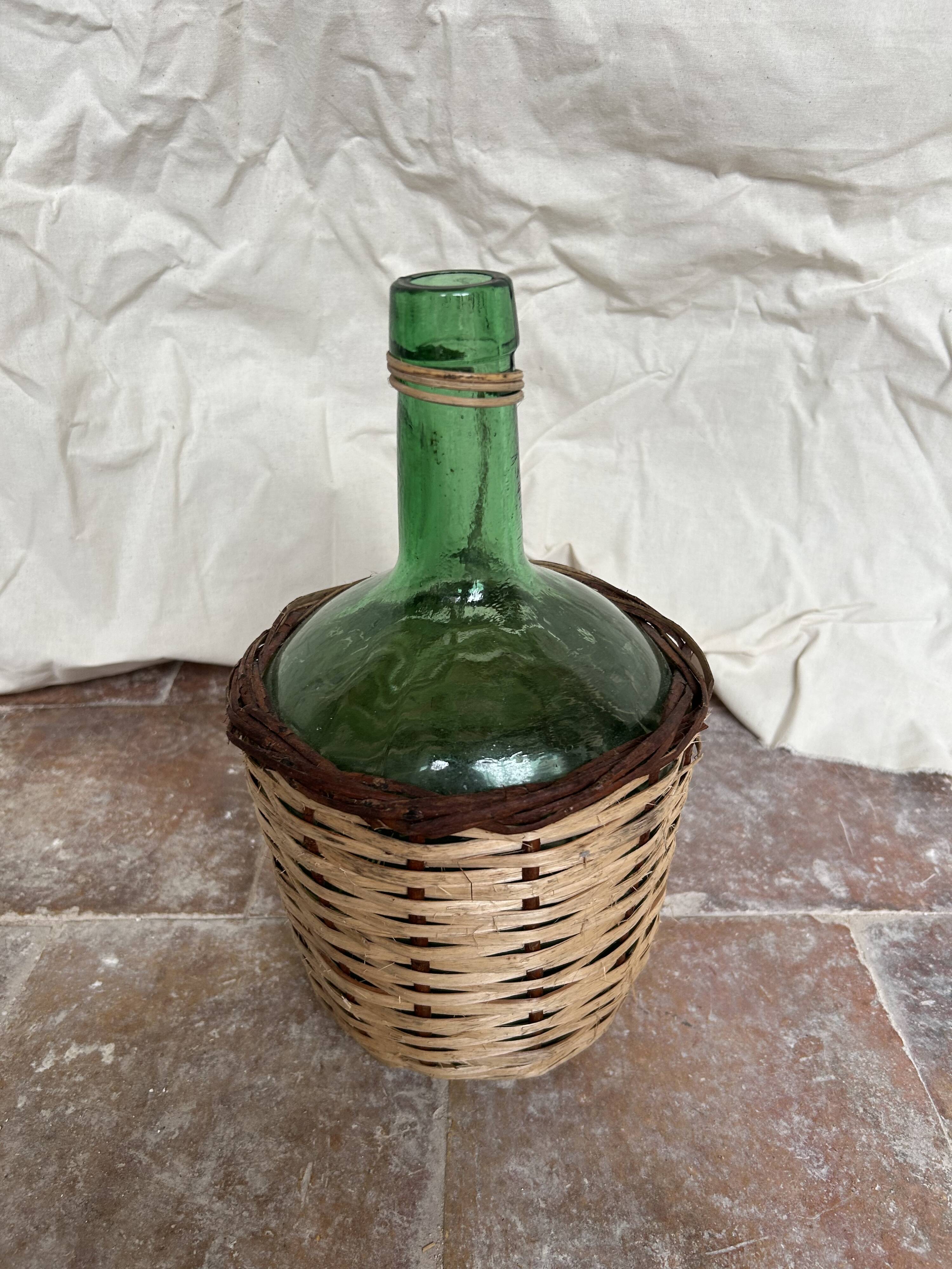 Damn Jeanne surrounded by willow.