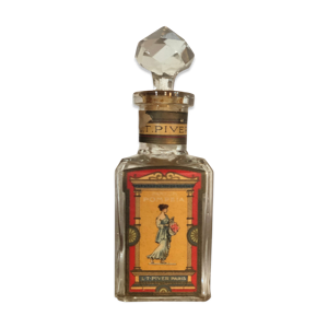 Ancien flacon avec coffret