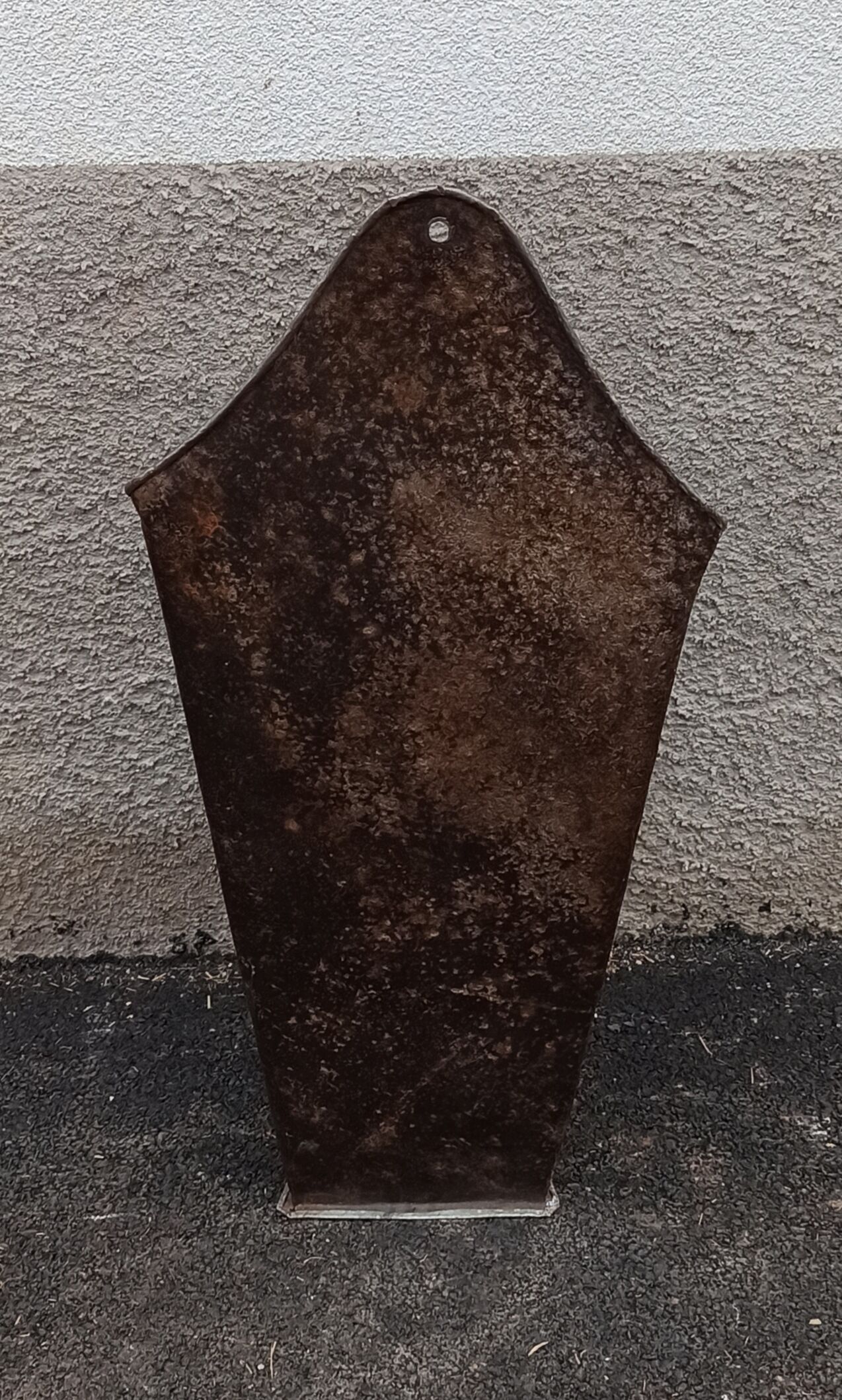 Umbrella door / zinc flower pot