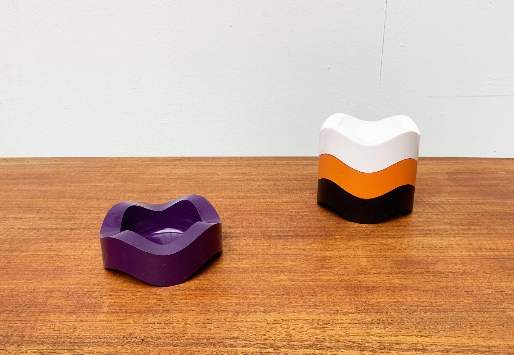 Bowl or ashtray Ulmer Welle German space age mid-century by Walter Zeischegg for Helit, set of 4