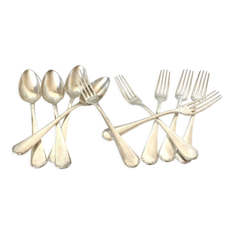 6 table forks and 4 large spoons