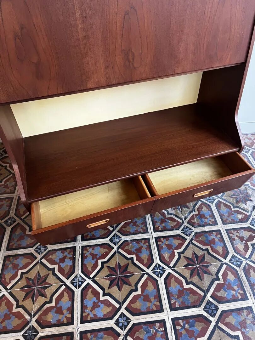 Cabinet vintage