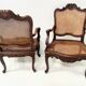 Paire de fauteuils de style Régence en bois naturel XIX siècle