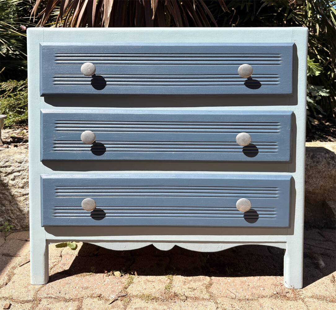 Commode, esprit bord de mer, chic et joyeux, vintage, années 50 / 60