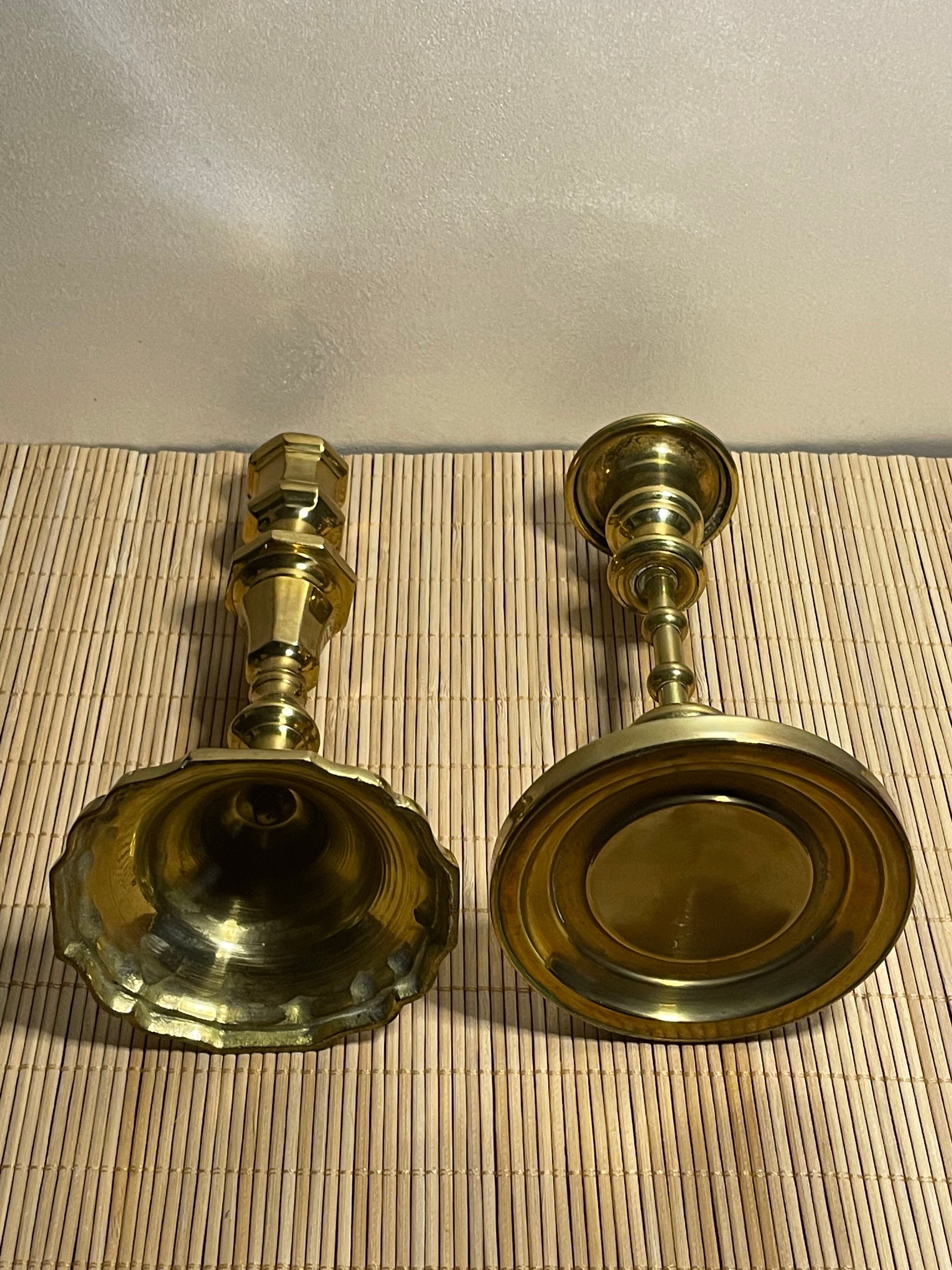 Duo de bougeoirs en laiton