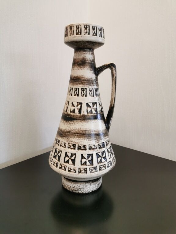 Vintage cone vase Ilkra geometric design