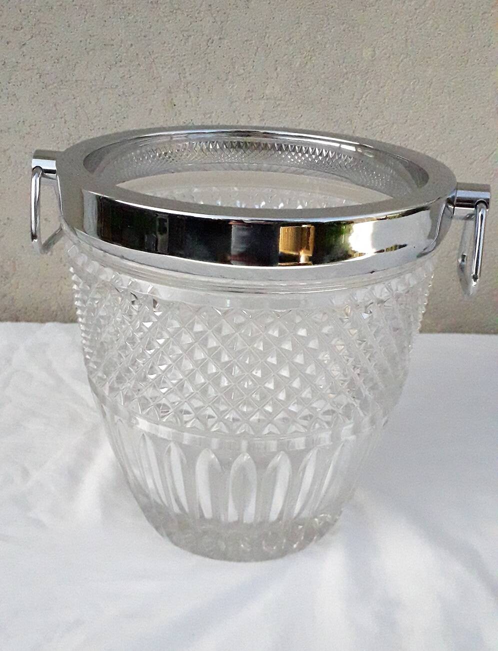 Champagne bucket