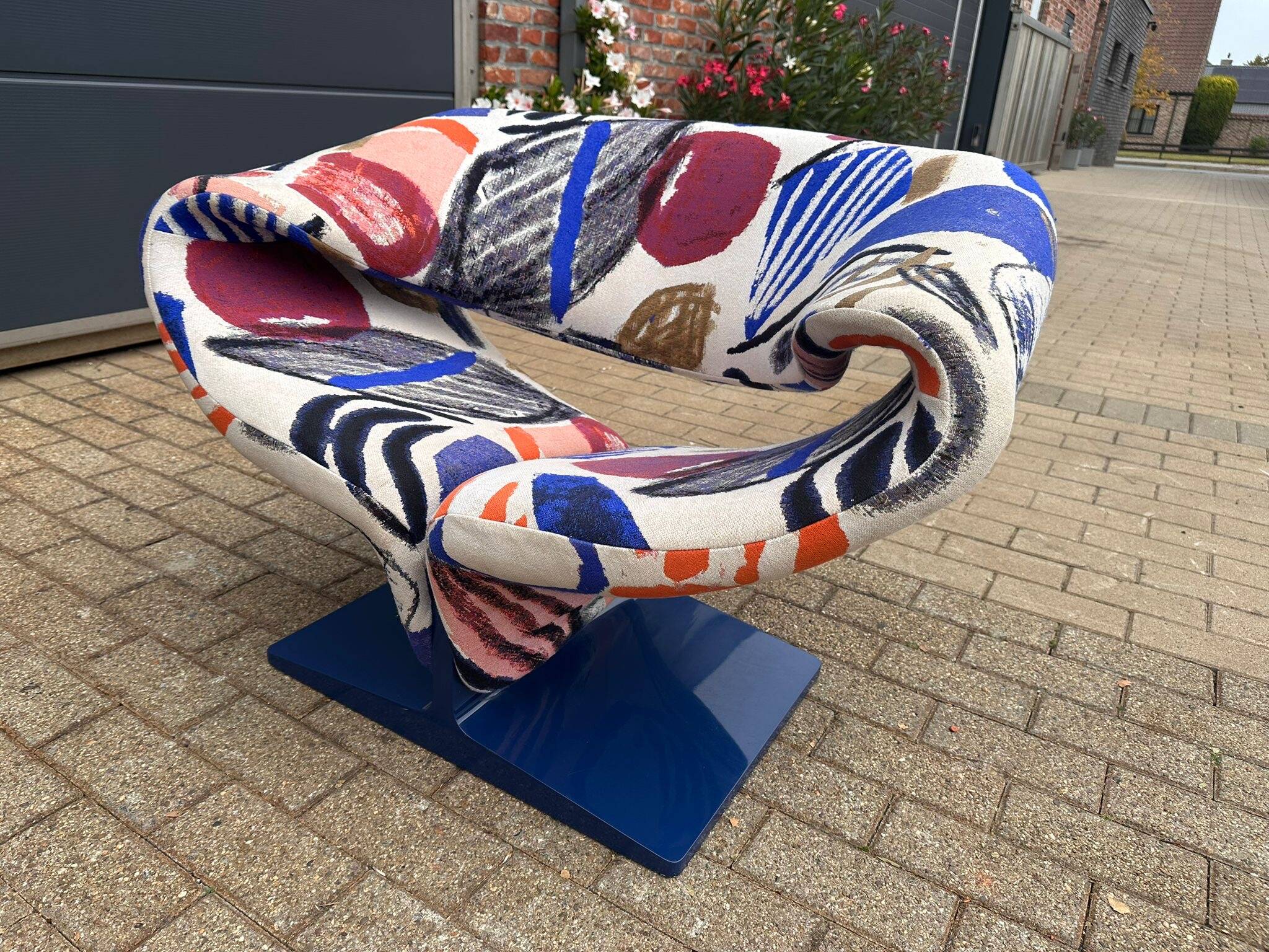 Artifort Ribbon chair by Pierre Paulin, Pierre Frey: The Painter's Canvas