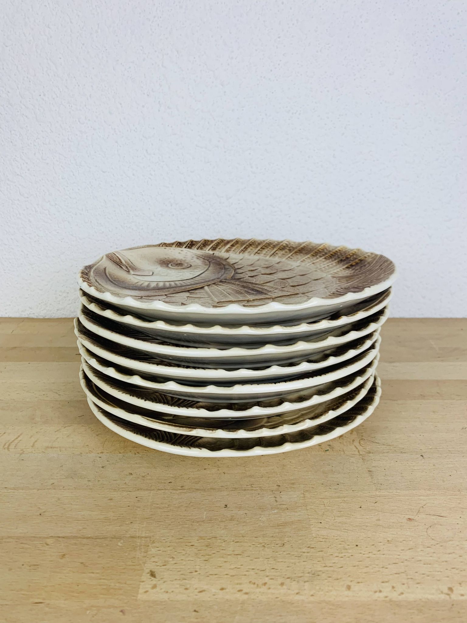 8 vintage Sarreguemines fish service plates