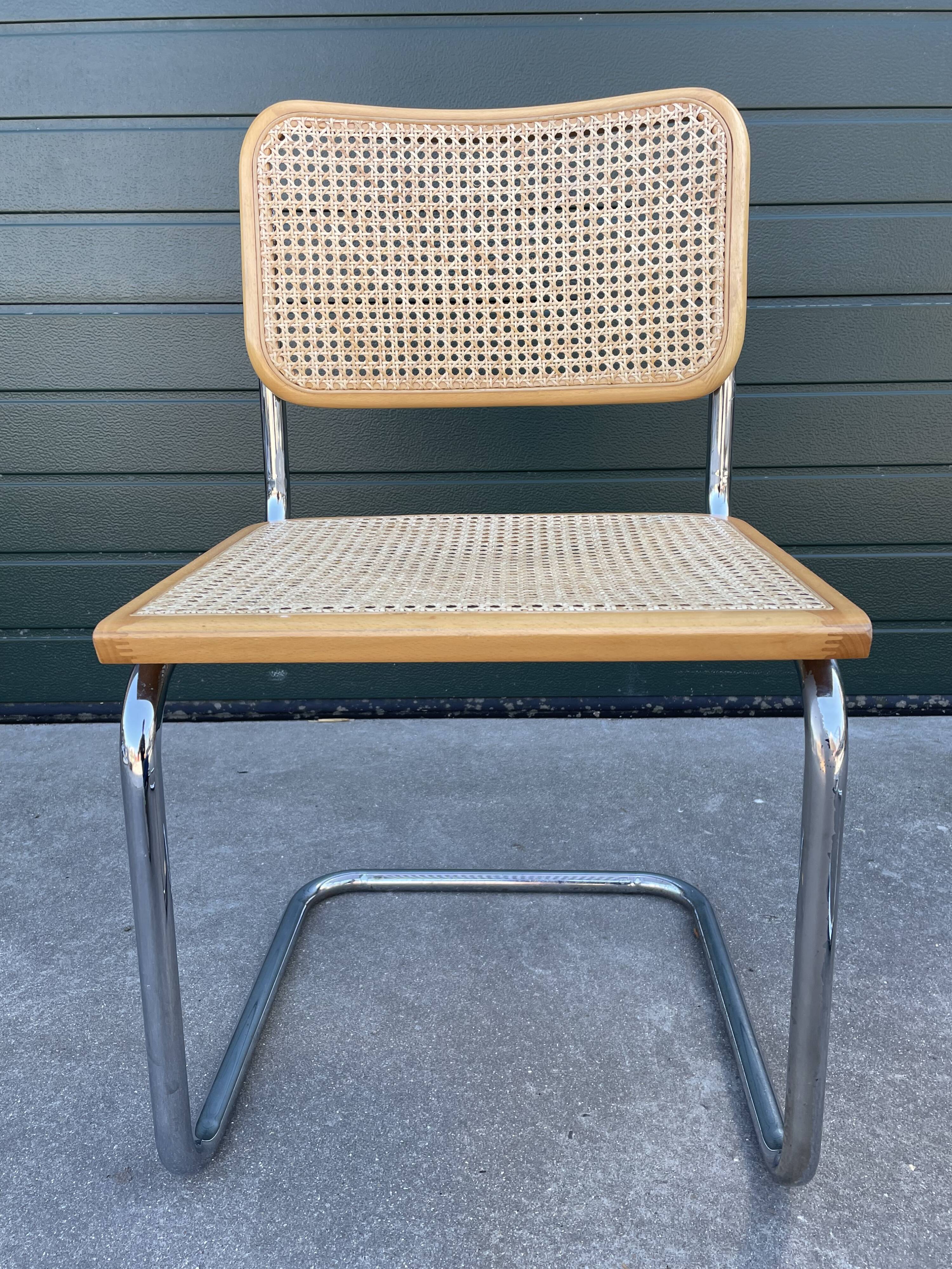 Set of 4 vintage Chairs model Cesca B32 designed by Marcel Breuer Design
