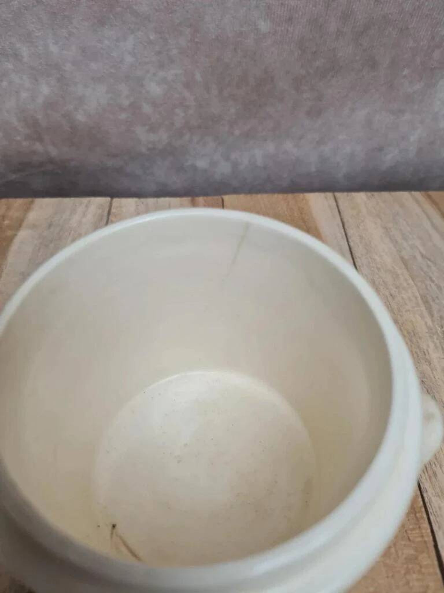 Small covered pot Sarreguemines with an old floral design – vintage charm