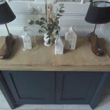 Small low Parisian sideboard re-enchanted in slate gray, medium oak waxed top.