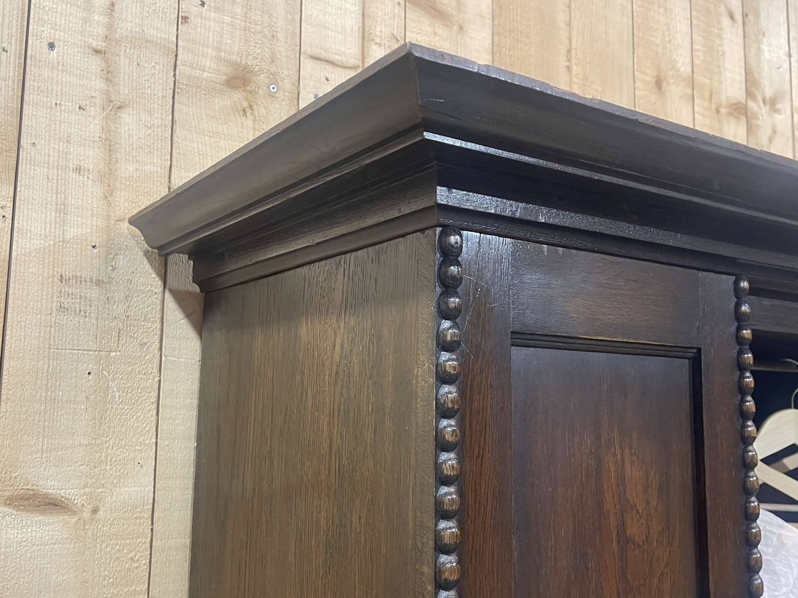 English oak wardrobe from the beginning of the 20th century - Dismantable into 3 parts