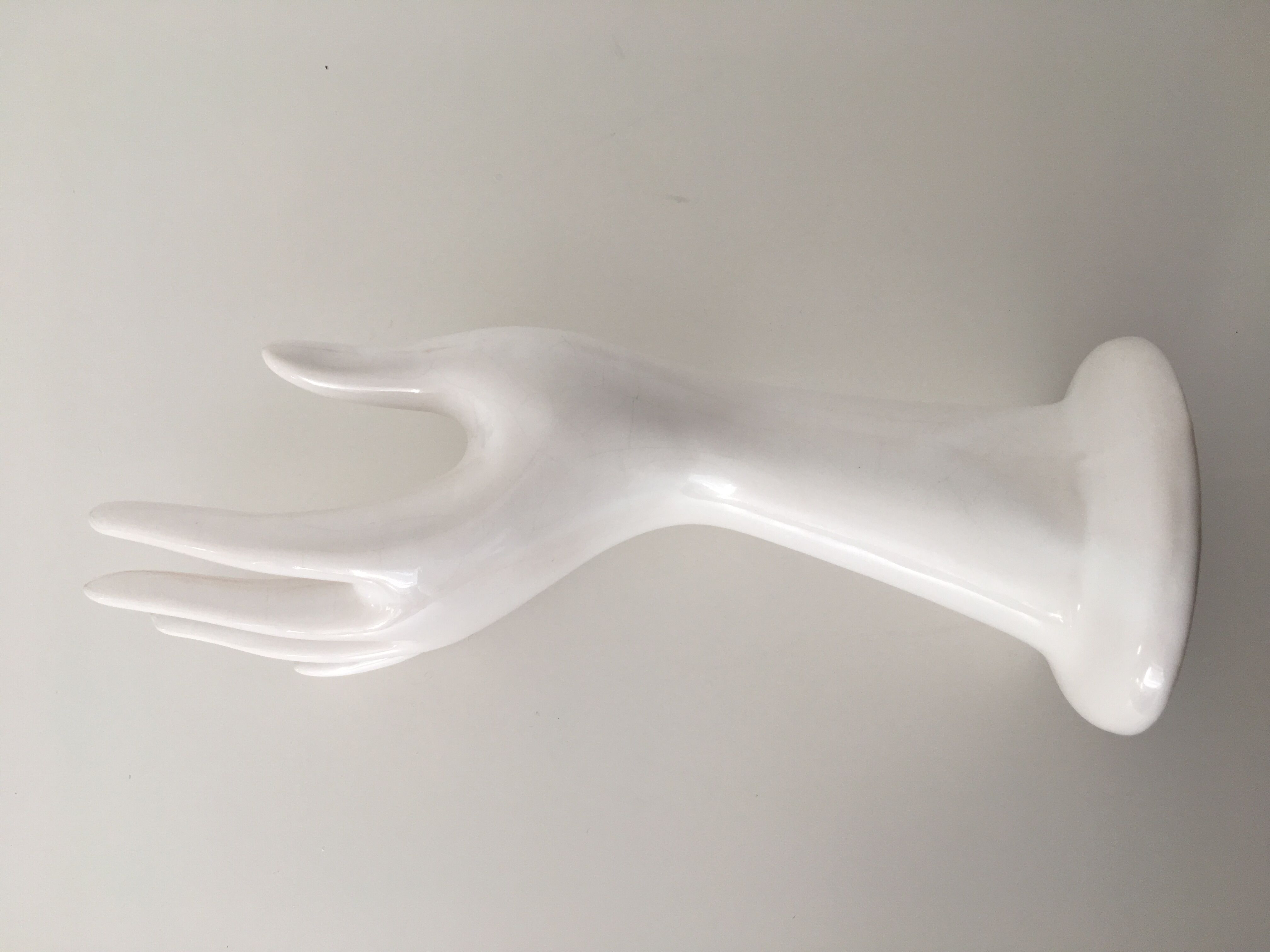 Hand ringed white ceramic 70