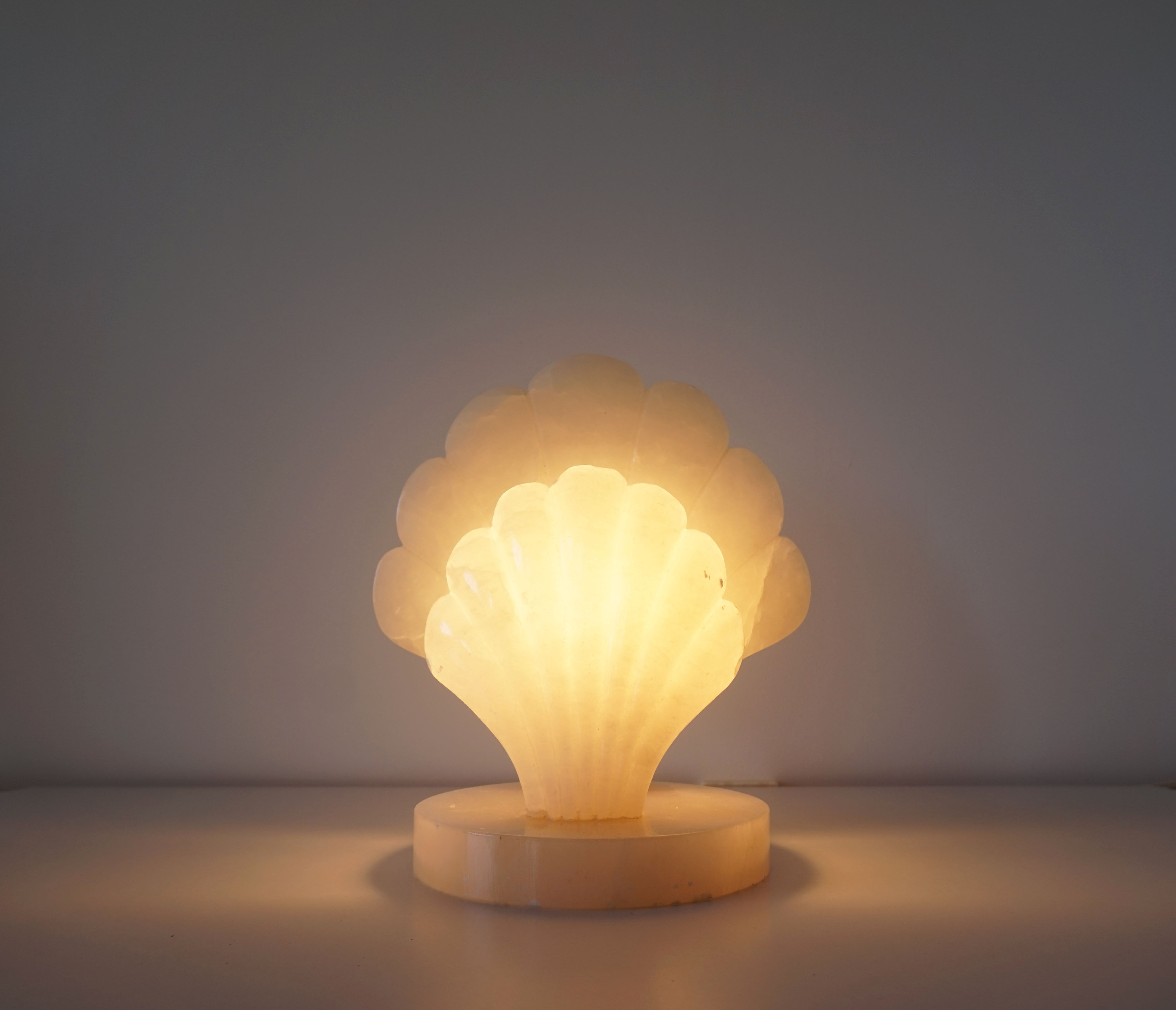 Alabaster shell lamp