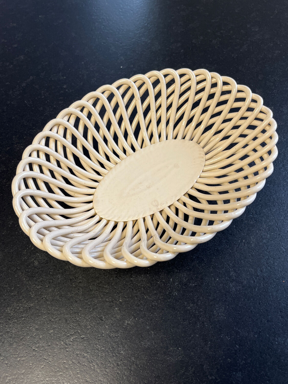Digoin ceramic basket