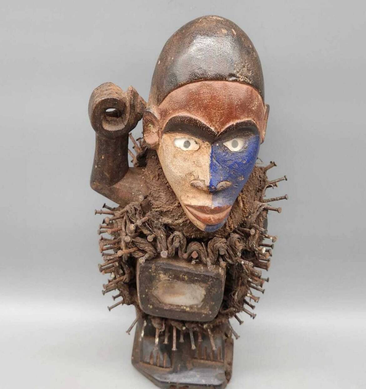 Nkondi Fetish Statue with Nails – Kongo Vili – Africa 20th Century