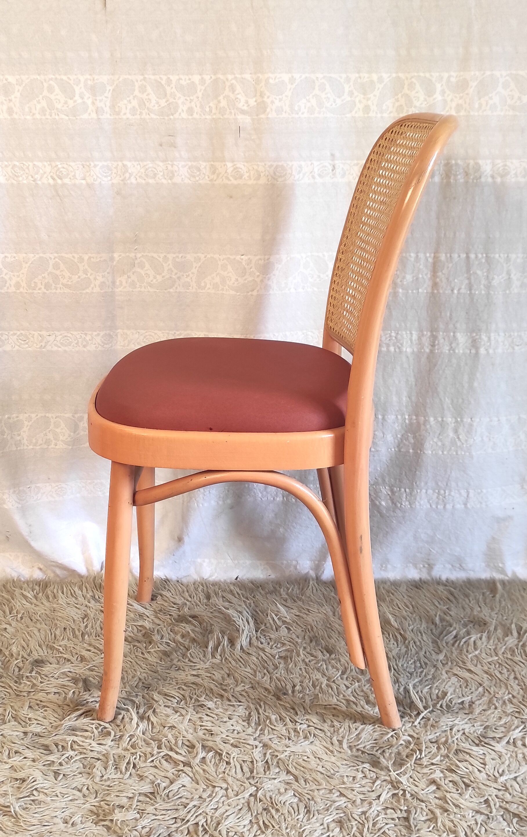 Curved wooden chair model 811 by J. Hoffmann – late edition XXth
