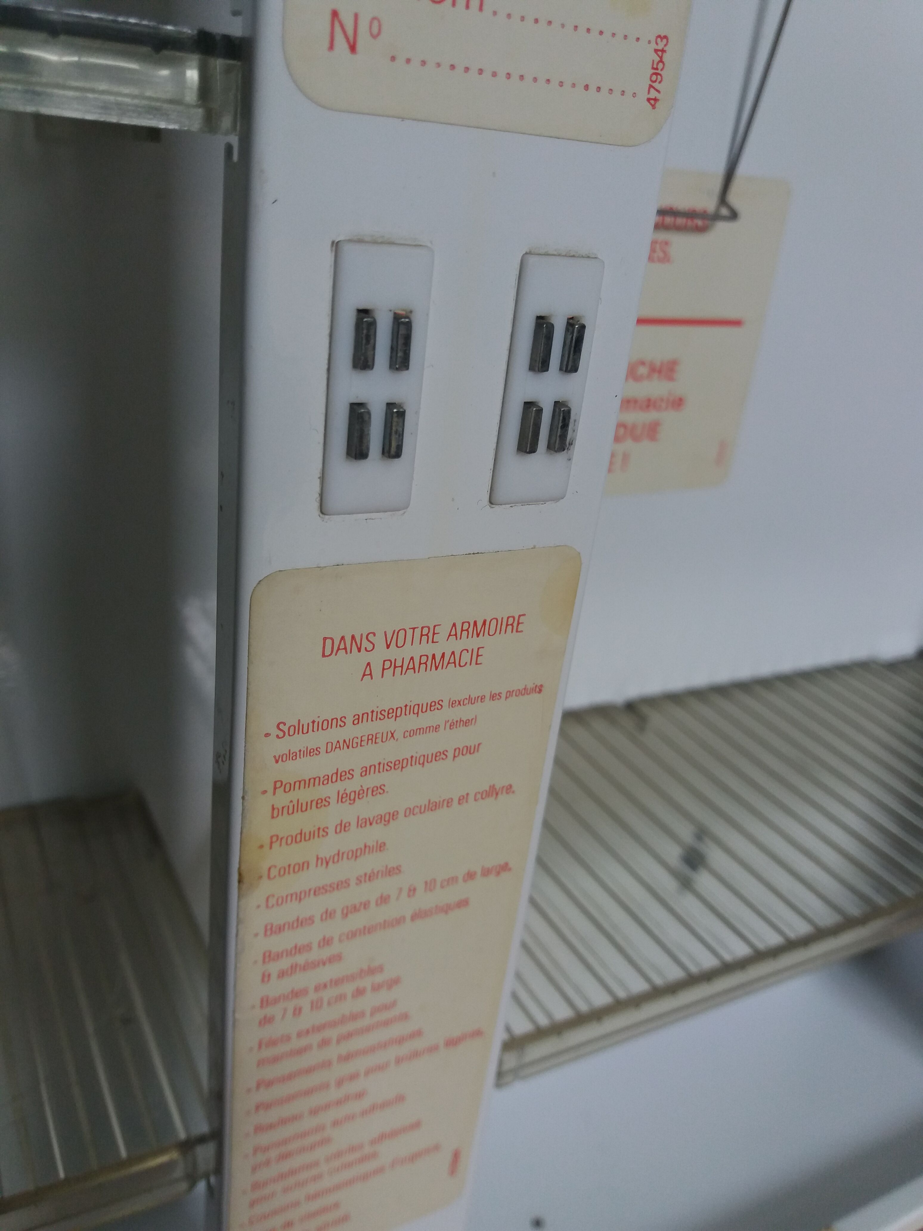 Rossignol medicine cabinet in lacquered metal