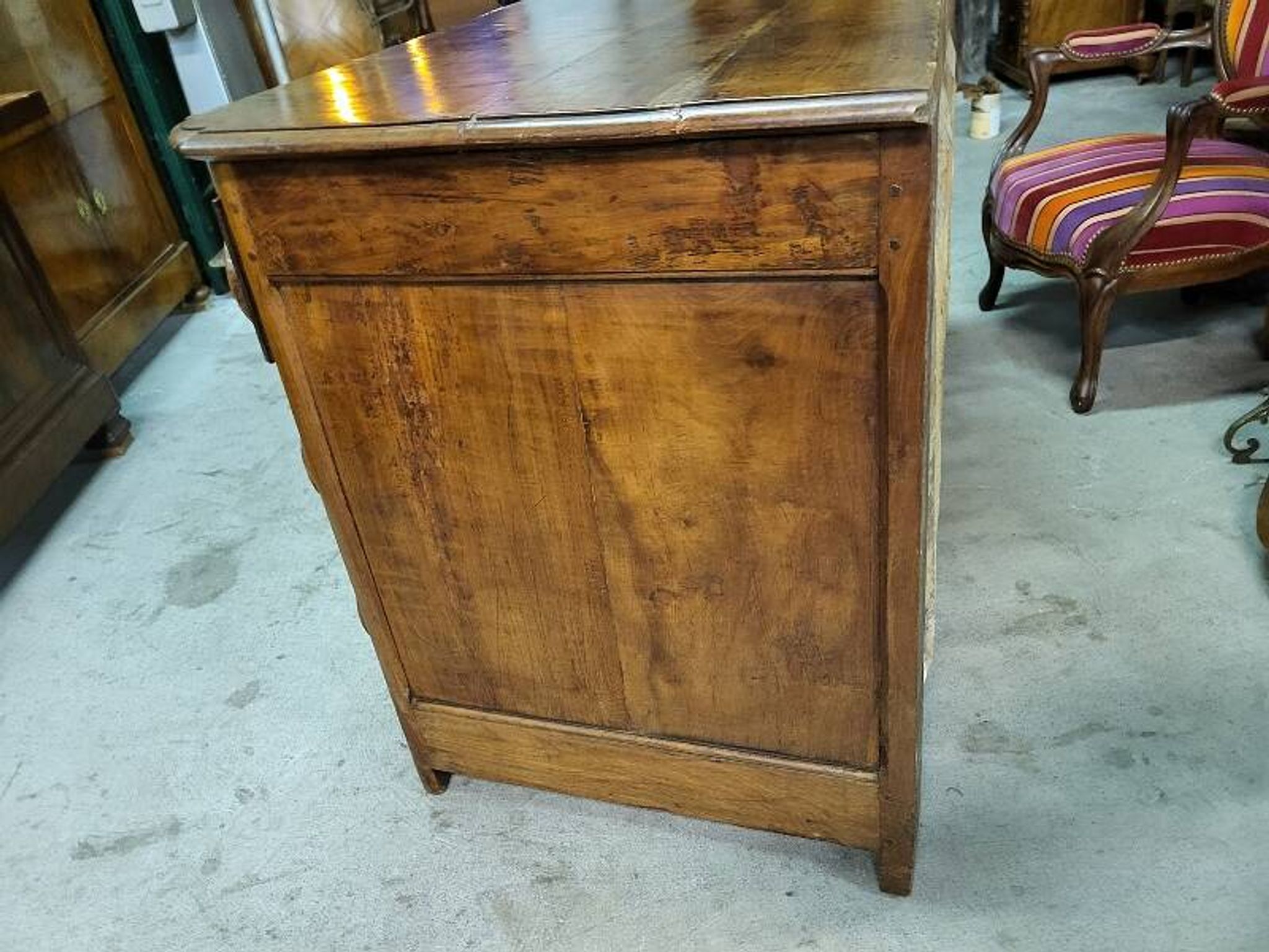 17th century cherry wood 3-drawer chest of drawers