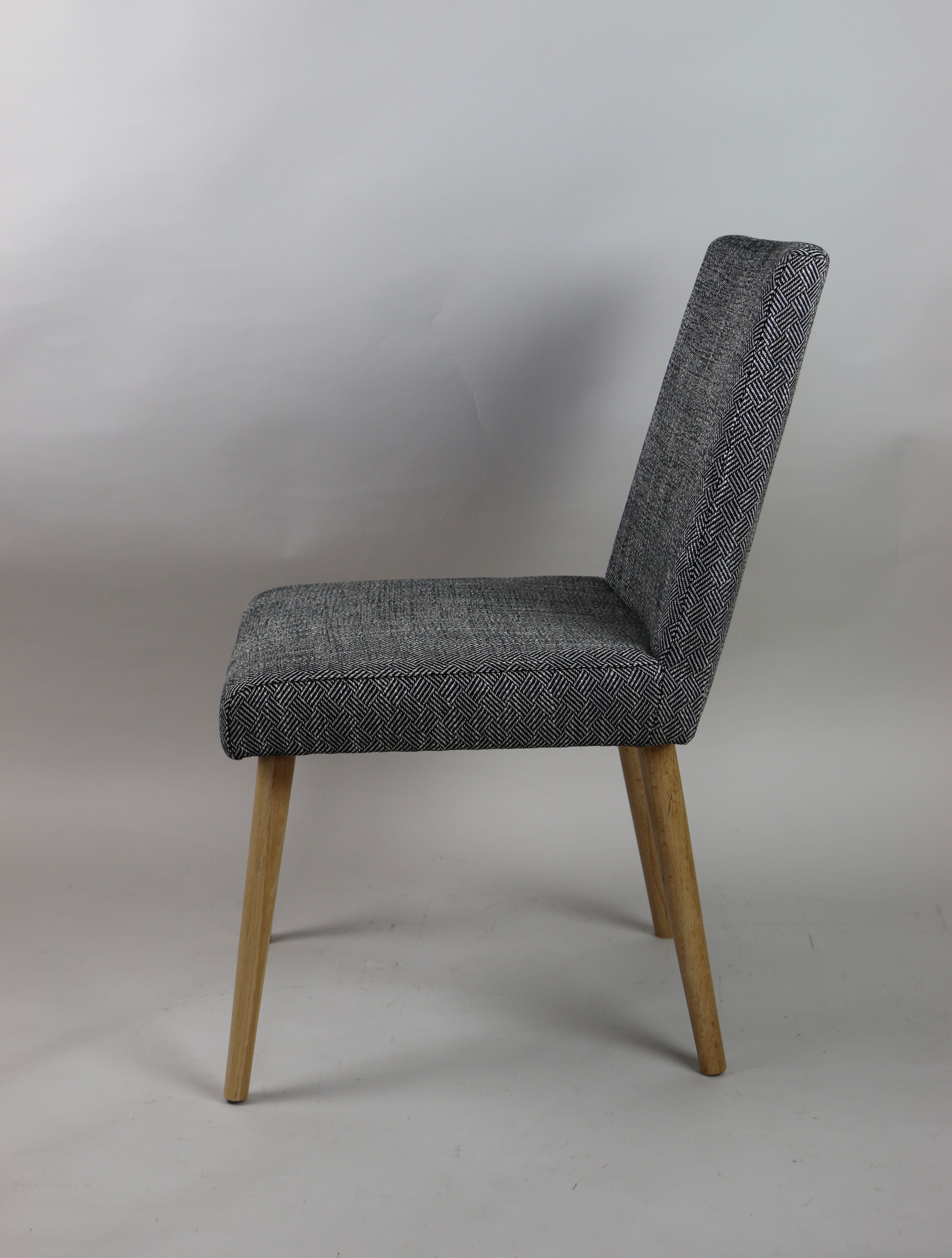 Ensemble de chaises vintage noir et blanc  1970