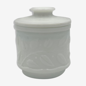 Vintage pot in white opaline - 1970s