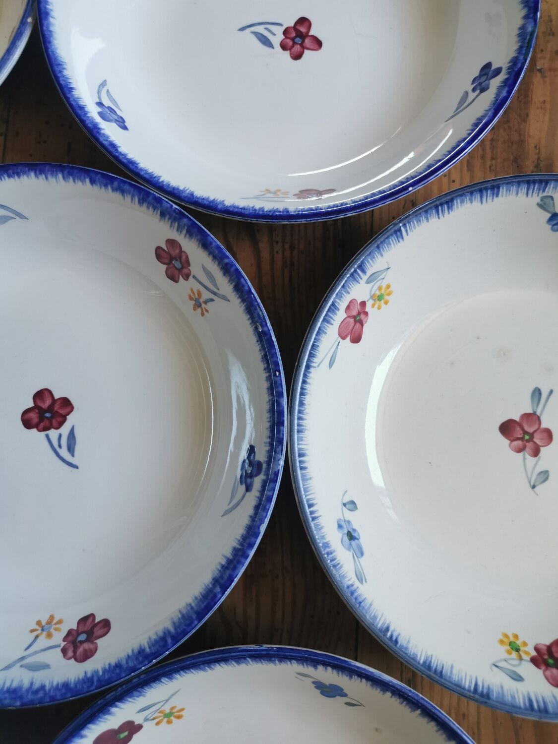 Digoin vintage calotte plates, Mary-Lou