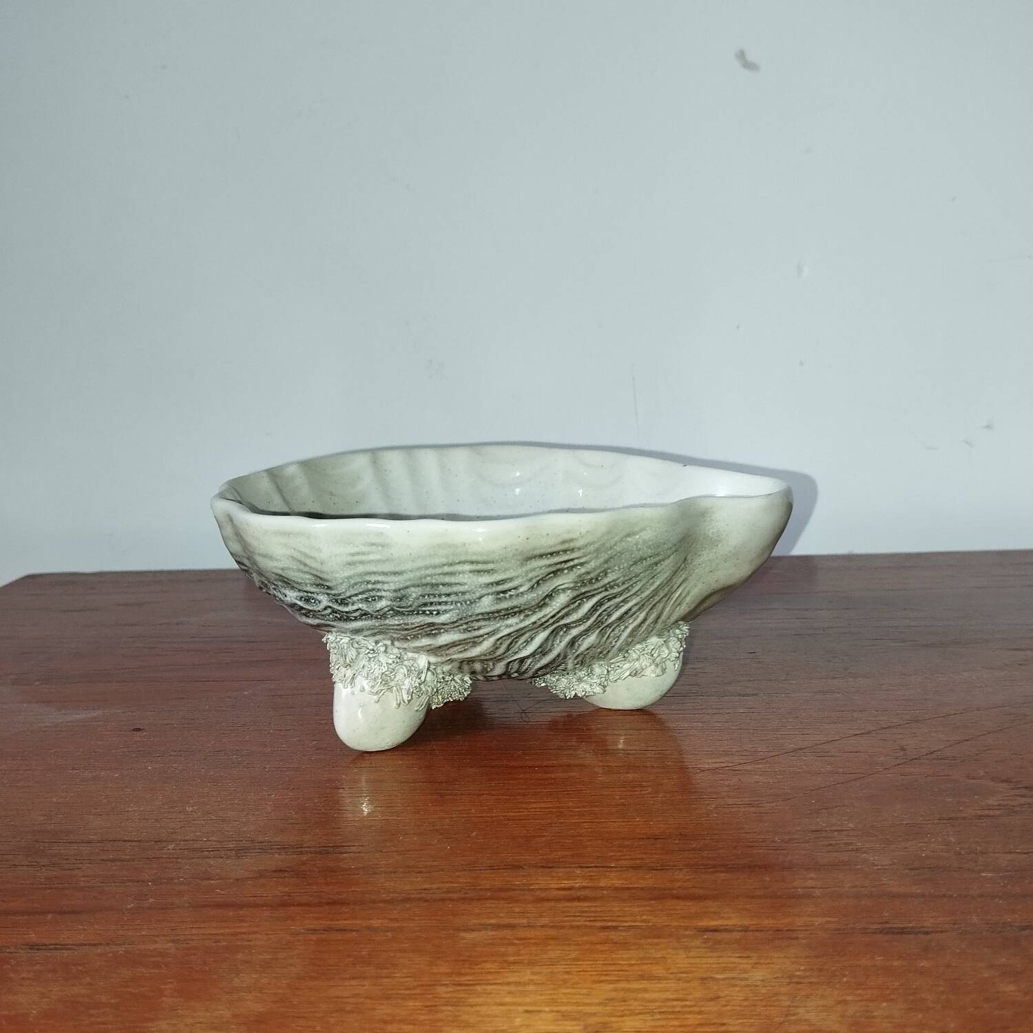 Ceramic shell cup