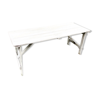 Folding guinguette table