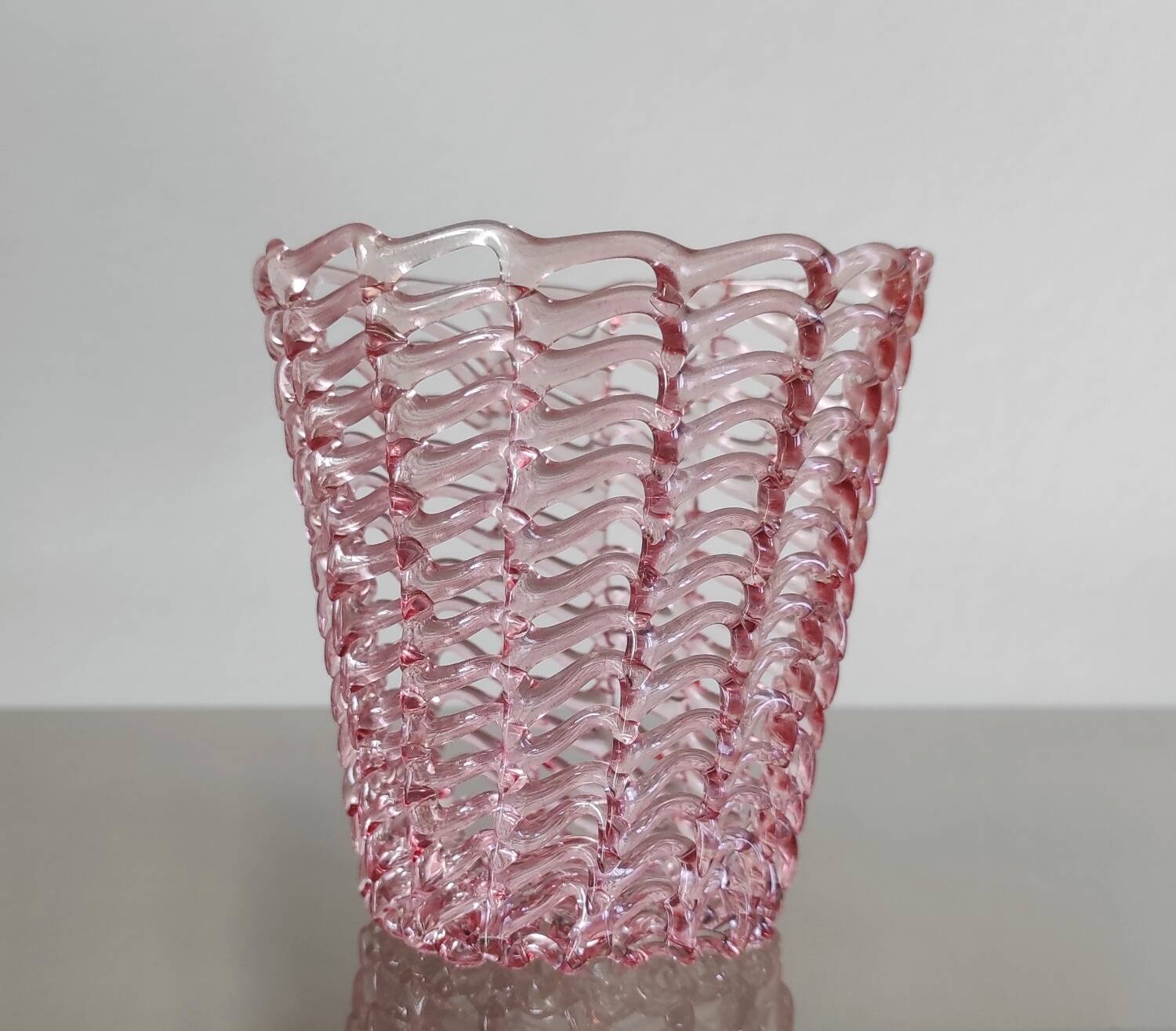 Vintage pink woven glass lantern – Murano style
