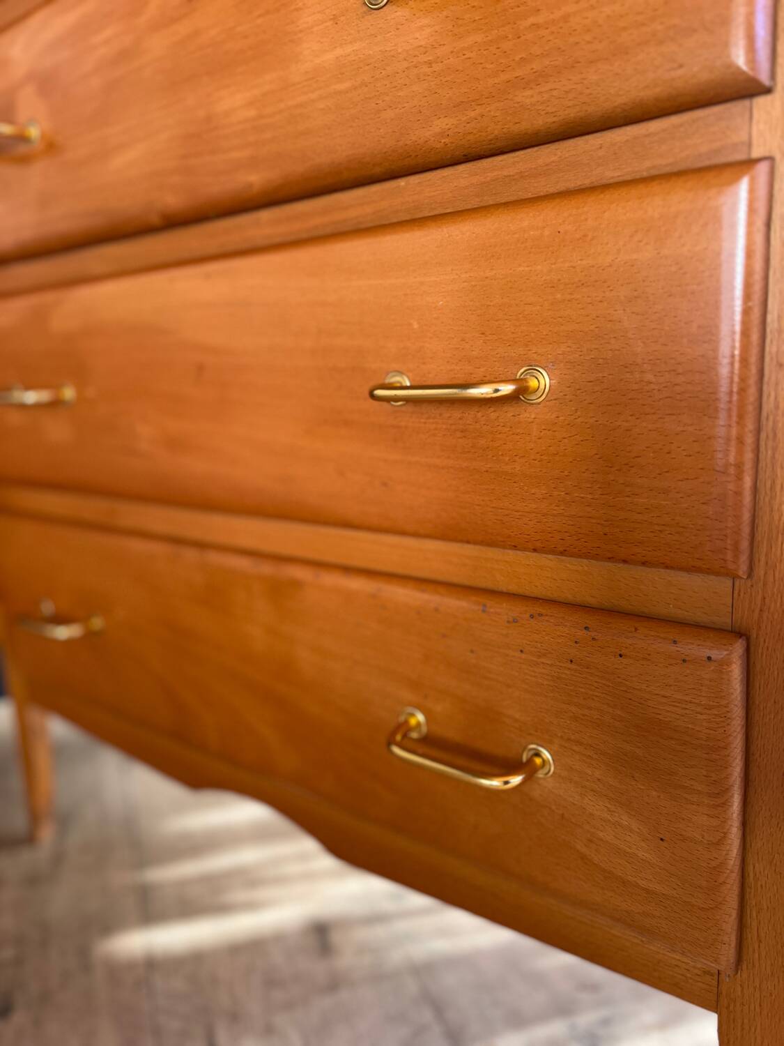 Vintage chest of drawers