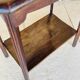 Table d'appoint Art déco en noyer avec étagère, années 1930