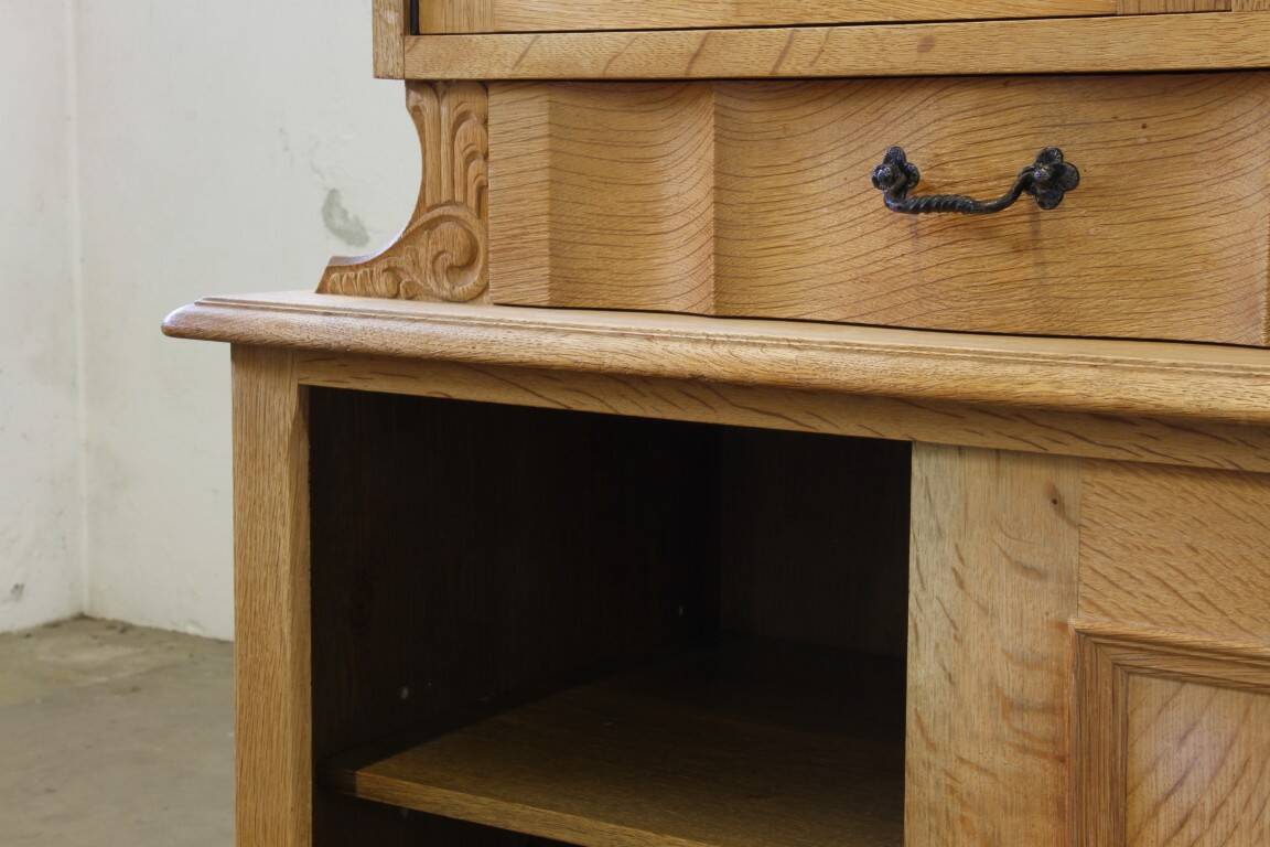 Vintage 1960s oak cabinet - cupboard style of Danish design Henning Kjærnulf