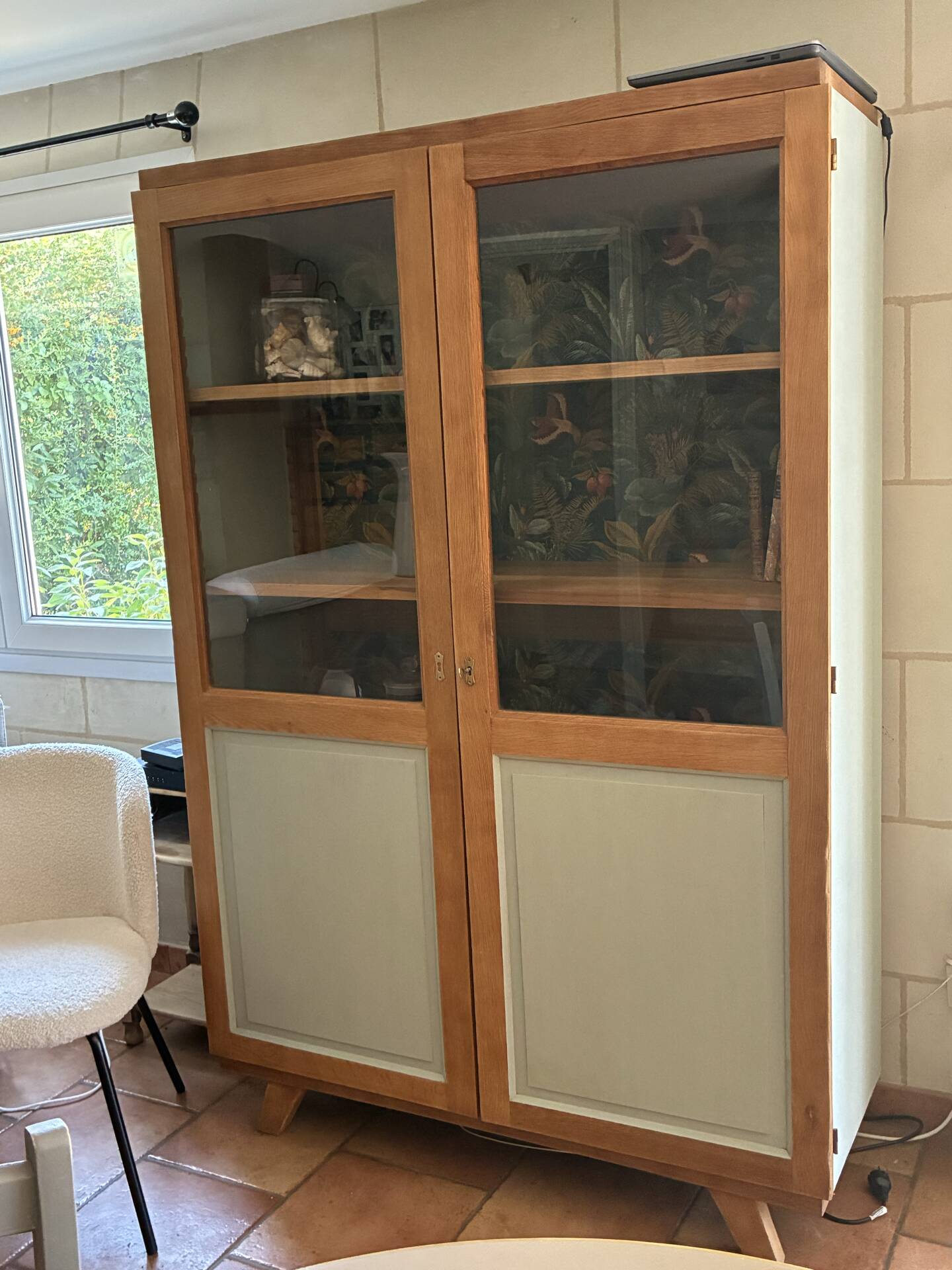 Cupboard/display cabinet/dish cabinet