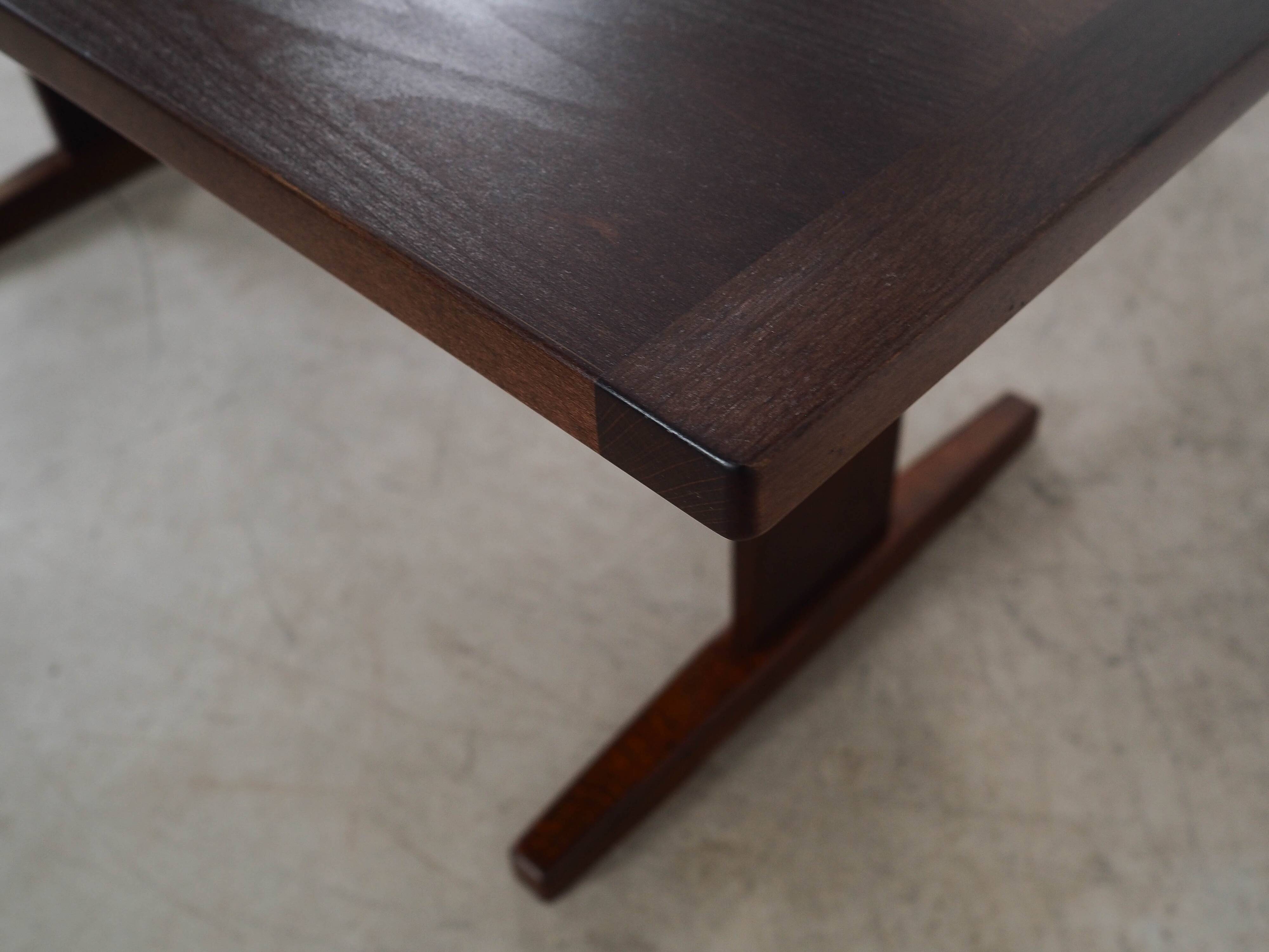 Oak table, Danish design, 1970s, manufactured by Farstrup Møbler