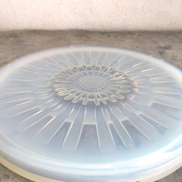 Art Deco flat underside in opalescent glass