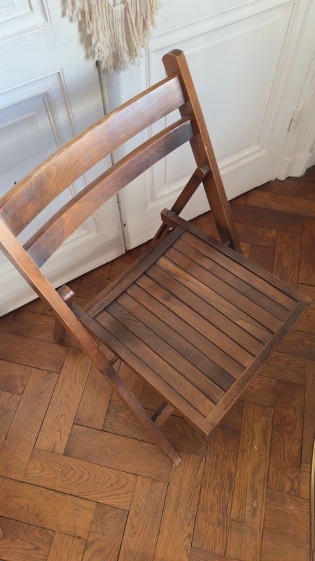 Antique cherry wood extendable round table + 4 chairs