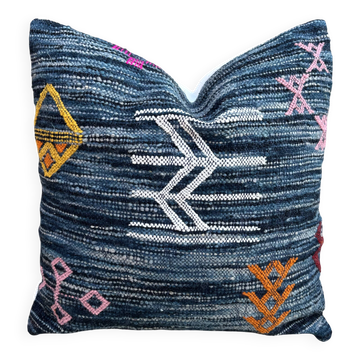 Moroccan Kilim cushion cover: Handmade wool cushion.