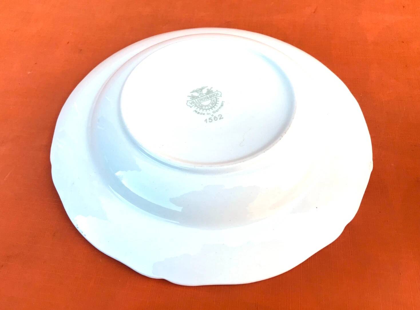 Shallow dish Villeroy & Boch Mettlach Model 1562