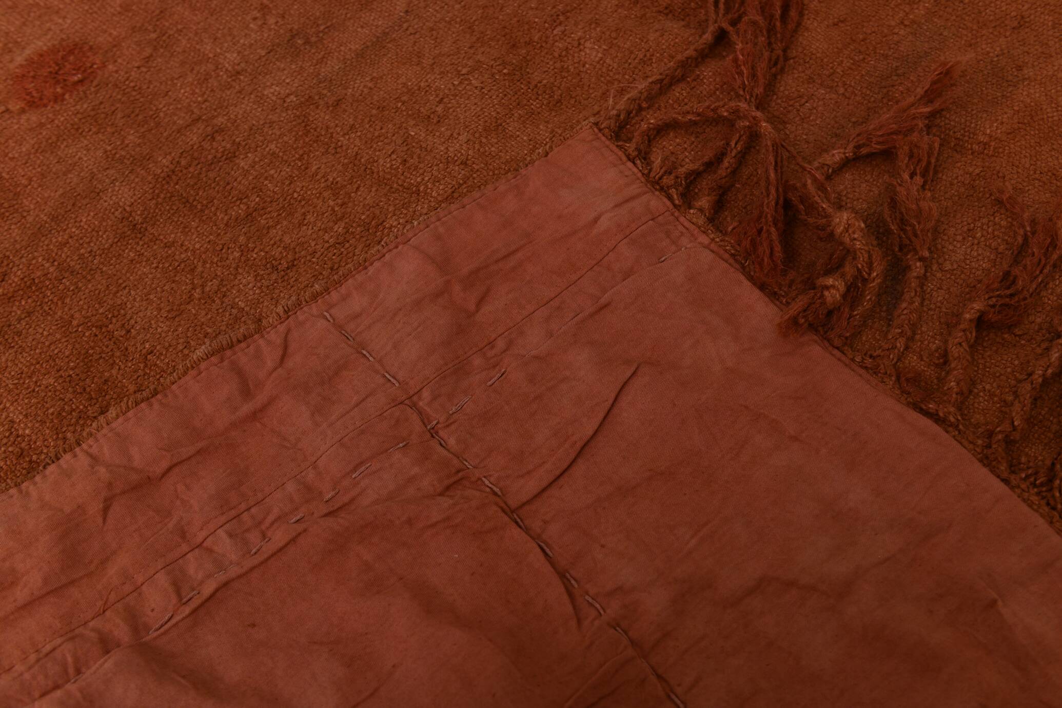 Tapis Kilim vintage fait main en terracotta 5x10, 164x305 cm