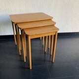 Vintage 1960s nesting tables, light wood coffee table - 52 x 55 x 3