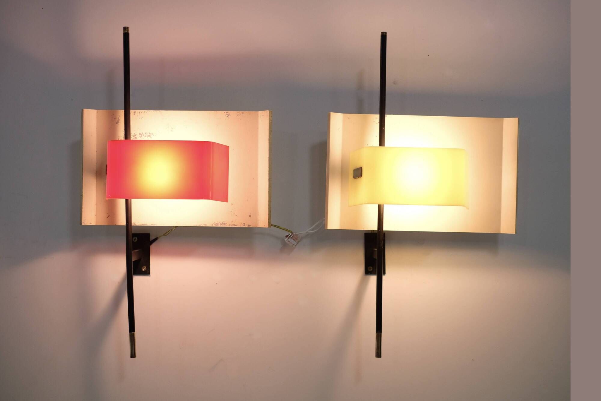 Superb pair of 2020 model wall lights by Bruno Gatta for Stilnovo - 1955s