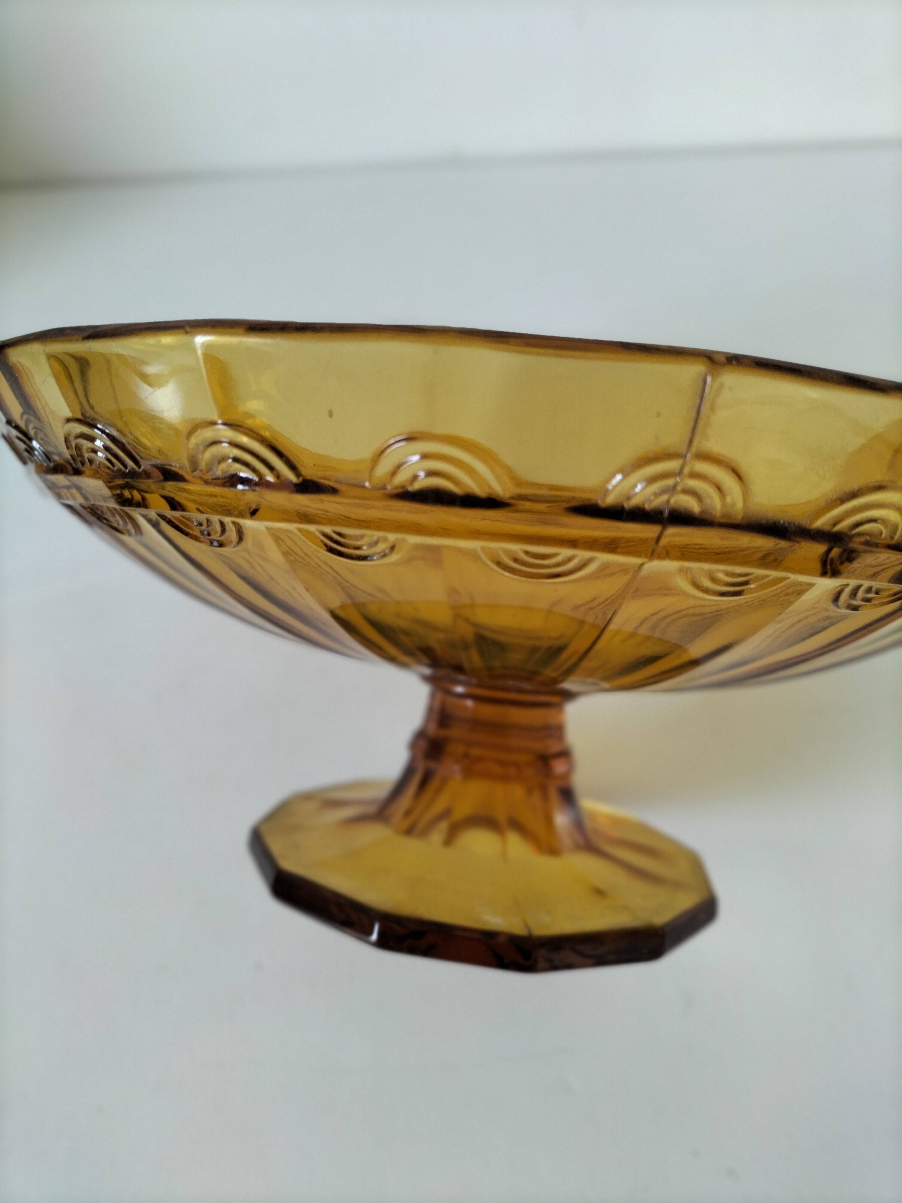 Glass pedestal dish