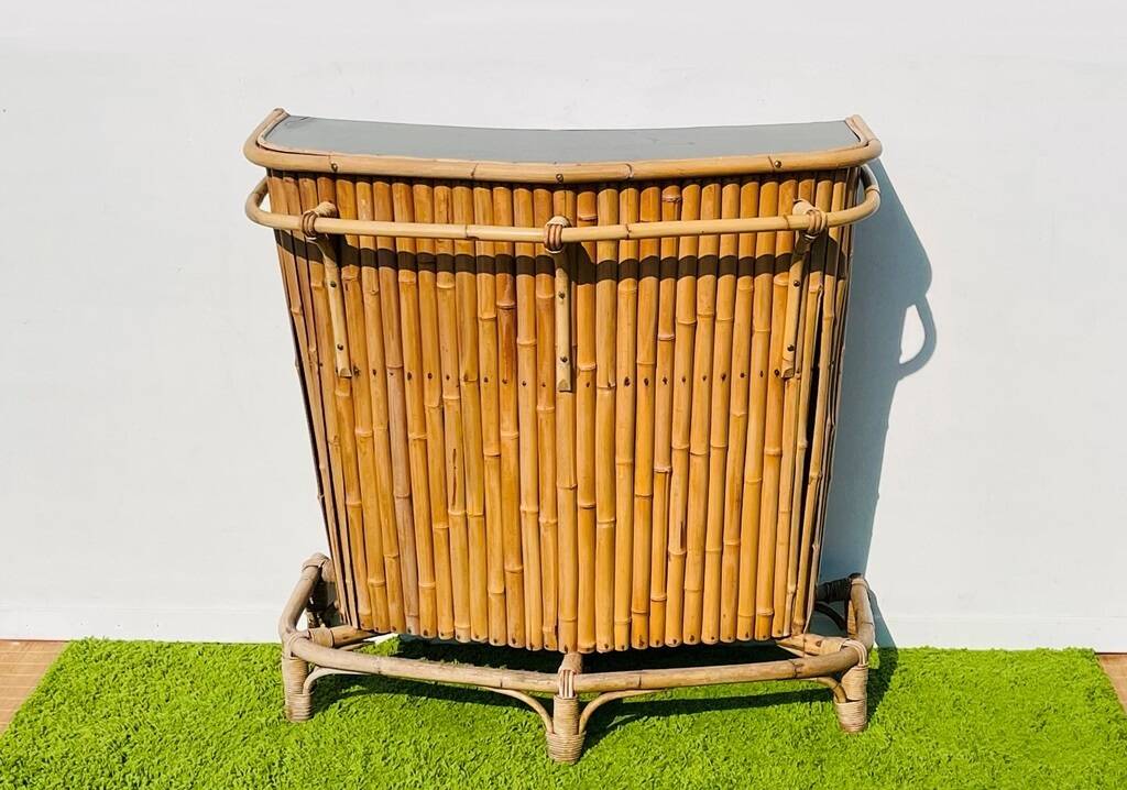 Bamboo Tiki Bar ~ Vintage 50s ~ Counter
