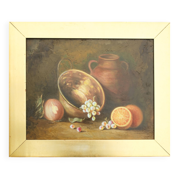 Cuadro al óleo con frutas. Bodegón con frutas y objetos de cobre y barro.
